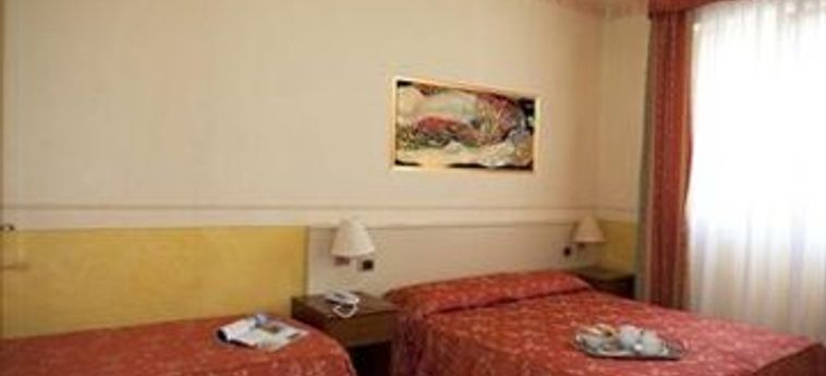 Hotel Karinzia:  CAORLE - VENEZIA