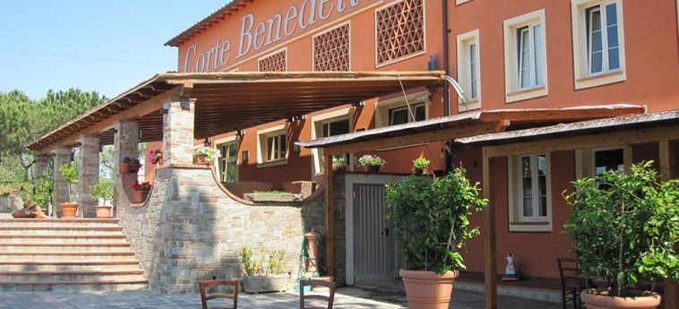 Hotel Corte Benedetto:  CAPANNORI - LUCCA