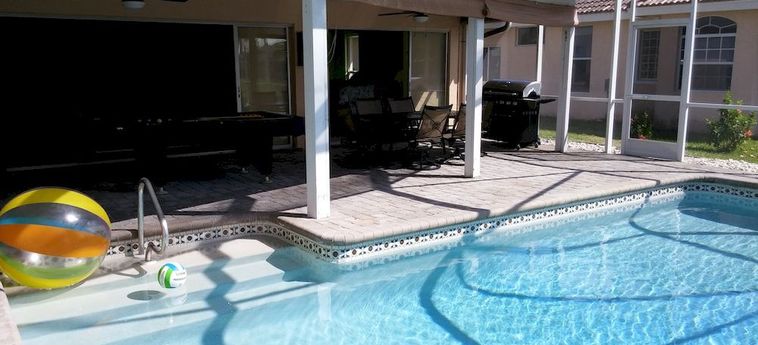 Hotel Villa Emerald Coast- Private Villa:  CAPE CORAL (FL)