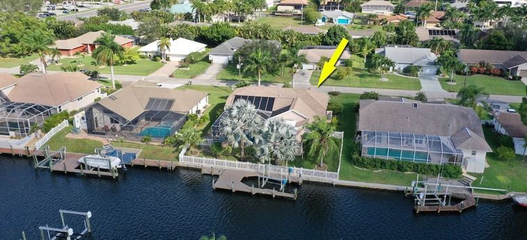 CAPE CORAL POOL HOME WITH BOAT LIFT, ACCESS TO GULF 3 Etoiles