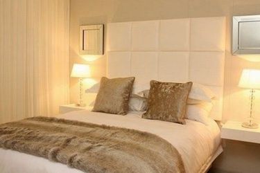 Hotel Aquarius Luxury Suites:  CAPE TOWN