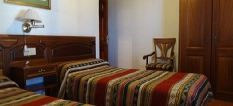 Hotel Hostal Poqueira:  CAPILEIRA