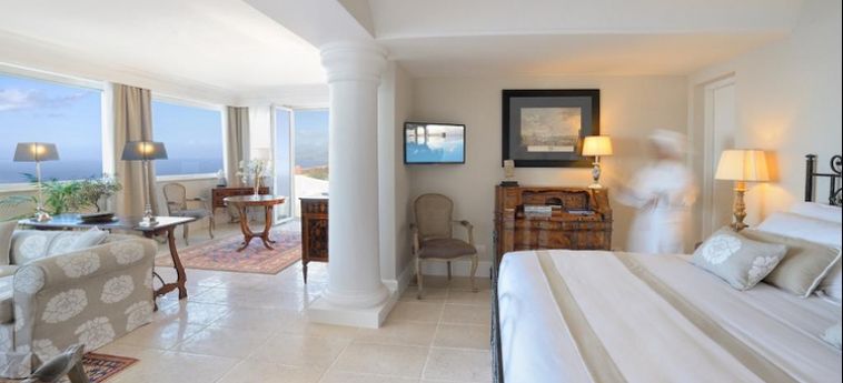 Hotel Caesar Augustus:  CAPRI ISLAND - NAPLES
