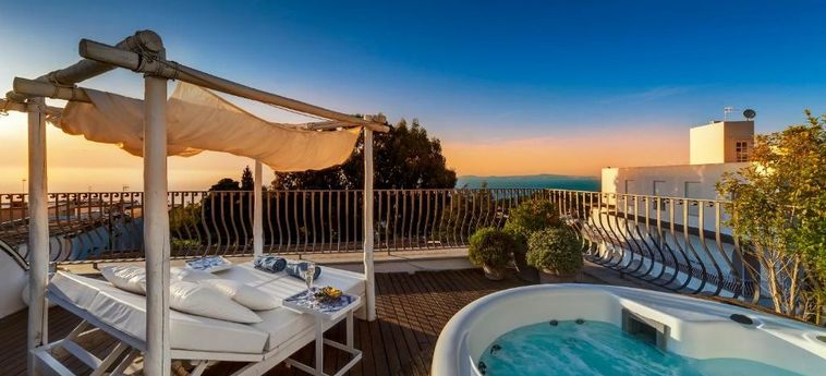 Hotel Villa Blu Capri:  CAPRI ISLAND - NAPLES