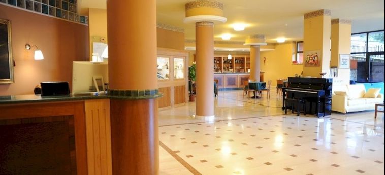 Hotel Arimannia:  CARAMANICO TERME - PESCARA