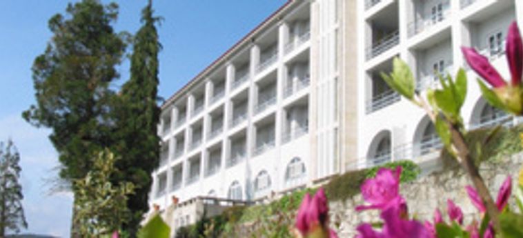 Hôtel GOLDEN TULIP CARAMULO HOTEL & SPA