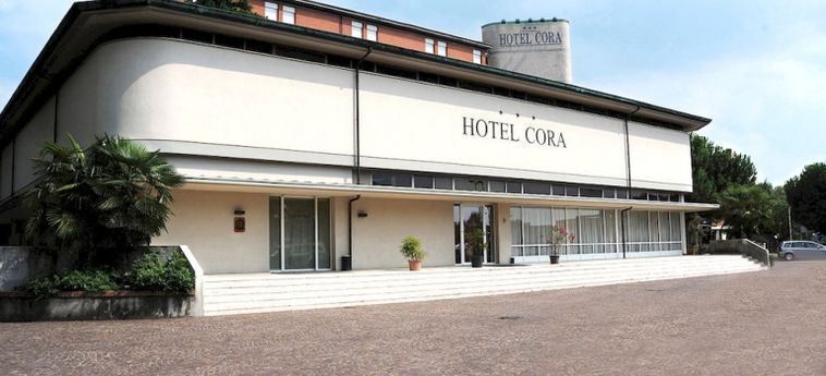 Hotel Cora:  CARATE BRIANZA - MONZA
