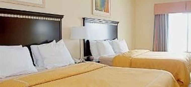 Hotel Days Inn & Suites Carbondale:  CARBONDALE (IL)