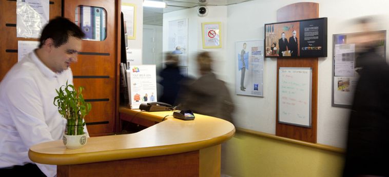 Hotel Ibis Budget Carcassonne La Cité Carcassonne : Photo 