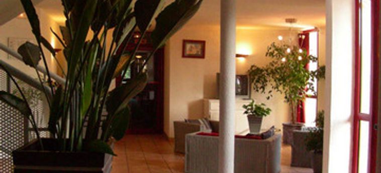 Hotel L'etoile Carcassonne:  CARCASSONNE