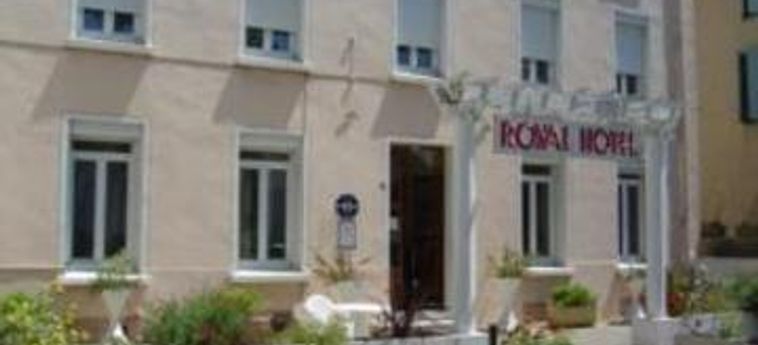 Hotel Au Royal:  CARCASSONNE