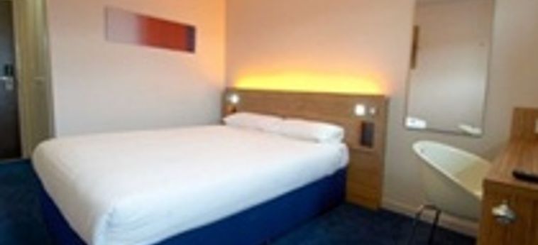 TRAVELODGE CARDIFF QUEEN STREET 0 Stelle