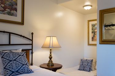 Casa Del Sol:  CARPINTERIA (CA)