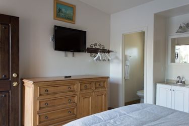Casa Del Sol:  CARPINTERIA (CA)