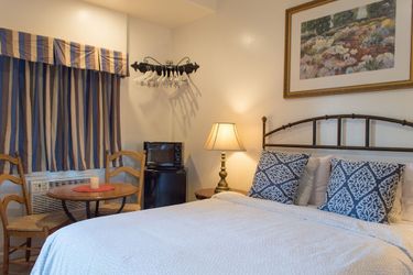Casa Del Sol:  CARPINTERIA (CA)