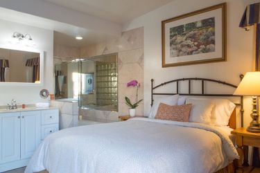 Casa Del Sol:  CARPINTERIA (CA)