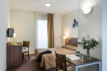 Aparthotel Adagio Access Carrières Sous Poissy:  CARRIERES-SOUS-POISSY