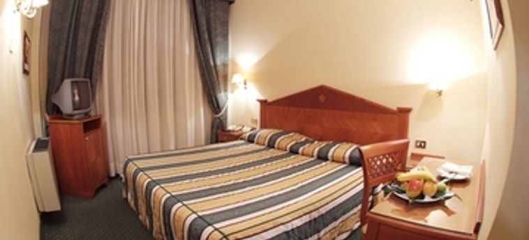 Hotel Ora City Caserta:  CASERTA