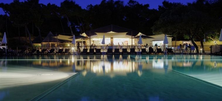 Hotel Paradu Ecovillage & Resort:  CASTAGNETO CARDUCCI - LIVORNO