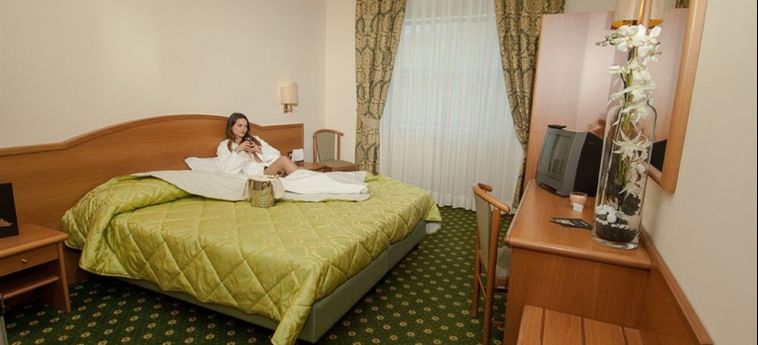 Hotel Complesso Termale Vescine:  CASTELFORTE - LATINA