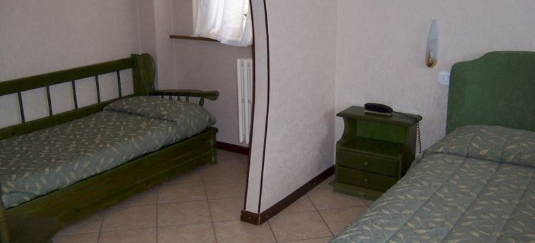 Hotel Pineta:  CASTIONE DELLA PRESOLANA - BERGAMO