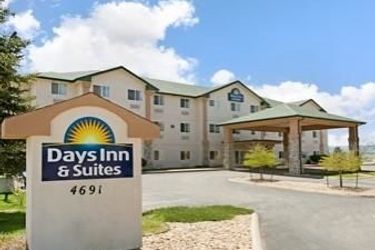 Hotel Days Inn & Suites By Wyndham Castle Rock:  CASTLE ROCK (CO)