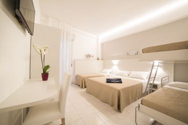 Hotel Ambra Cattolica - Rimini: Photo 