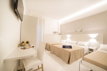 Hotel Ambra Cattolica - Rimini: Photo 