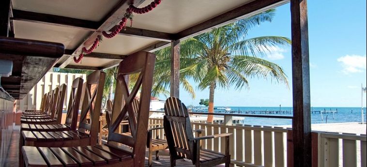 Hotel Island Magic Beach Resort Ltd:  CAYE CAULKER
