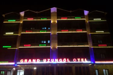 Hotel Grand Uzungol:  CAYKARA