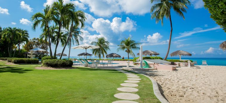 Hotel Aqua Bay Club Luxury Condos:  CAYMAN ISLANDS