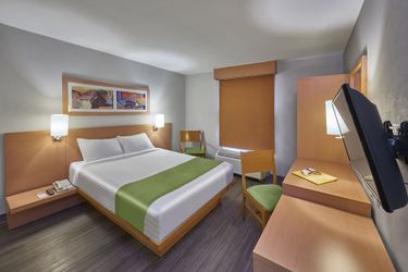 Hotel City Express By Marriott Celaya Parque Celaya: Photo 