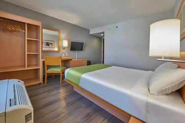 Hotel City Express By Marriott Celaya Parque Celaya: Photo 