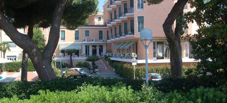 Hotel San Michele:  CELLE LIGURE - SAVONA