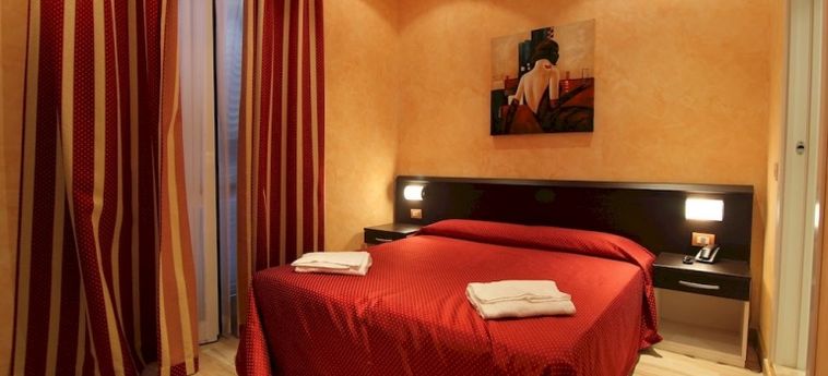 Hotel Villa Adele:  CELLE LIGURE - SAVONA