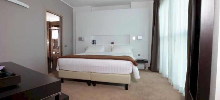 For You Hotel:  CERNUSCO SUL NAVIGLIO - MILANO