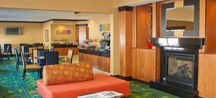 Hotel FAIRFIELD INN & SUITES CHAMPAI