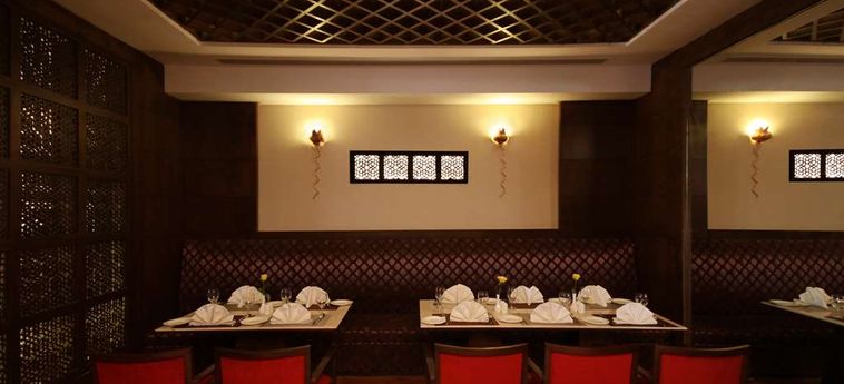 Hotel Golden Tulip Chandigarh:  CHANDIGARH