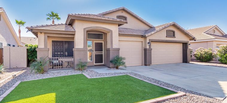 TIKI TIME PERFECT POOL HOME IN CHANDLER! SLEEPS 8! BY REDAWNING 0 Stelle