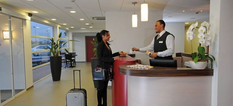 Dc Hotel & Restaurant Charleroi Airport:  CHARLEROI