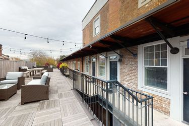 563 King Signature Apartments Charleston (Sc): Photo 
