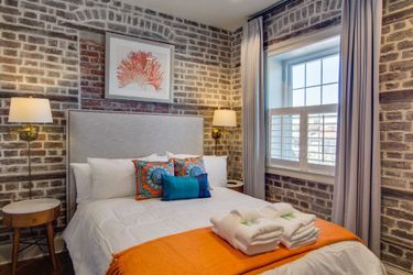 563 King Signature Apartments Charleston (Sc): Photo 