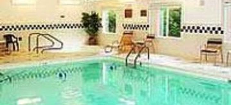 Hotel Holiday Inn Express Charleston - Kanawha City:  CHARLESTON (WV)