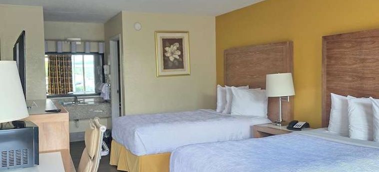 Hotel B W Heritage Inn:  CHATTANOOGA (TN)
