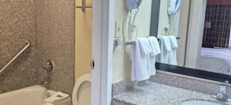 Hotel B W Heritage Inn:  CHATTANOOGA (TN)