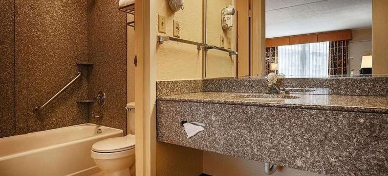 Hotel B W Heritage Inn:  CHATTANOOGA (TN)