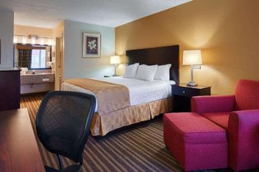 Hotel B W Heritage Inn:  CHATTANOOGA (TN)