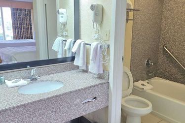 Hotel B W Heritage Inn:  CHATTANOOGA (TN)