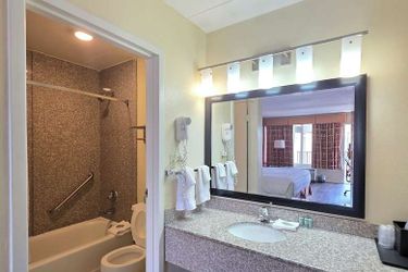 Hotel B W Heritage Inn:  CHATTANOOGA (TN)