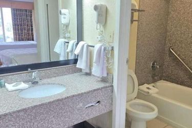 Hotel B W Heritage Inn:  CHATTANOOGA (TN)